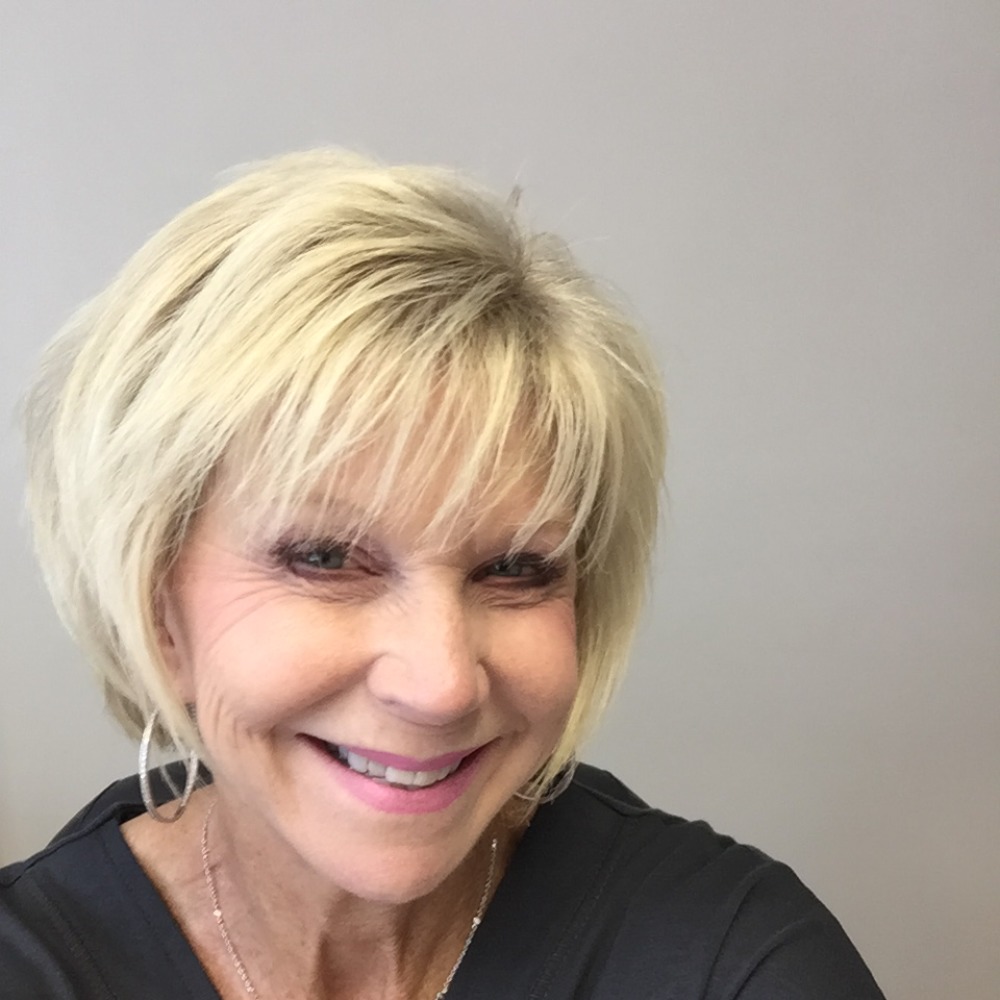 Meet your Posher, Debbie